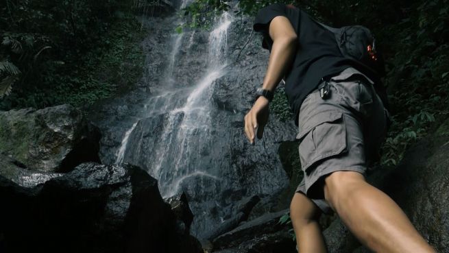 go to Geheimtipps in Indonesien: Cilember Wasserfall